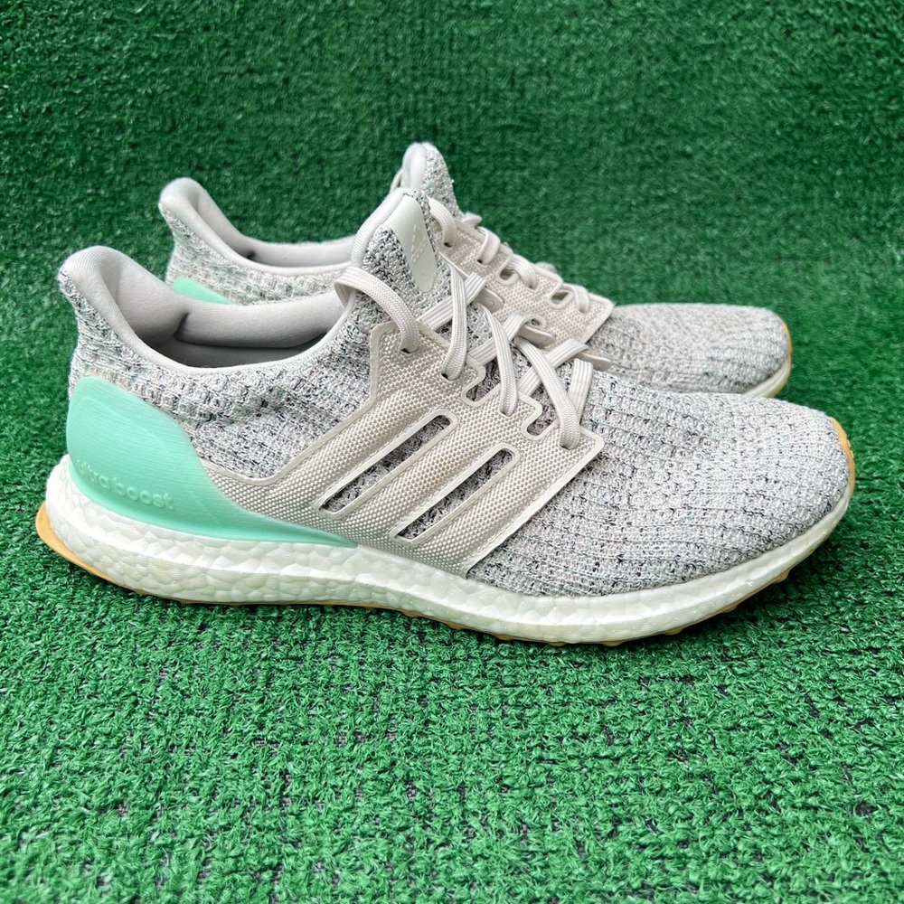 adidas Ultra Boost 4.0 Carbon Clear Mint DB3212 Women’s Size 8.5 Used No Box